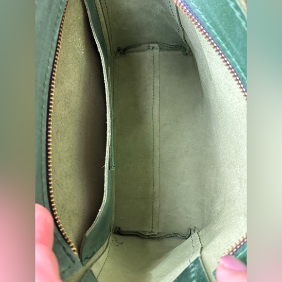 Portland Leather Goods Triangle Shoulder Bag Purse-Almost Perfect - Picture 6 of 9